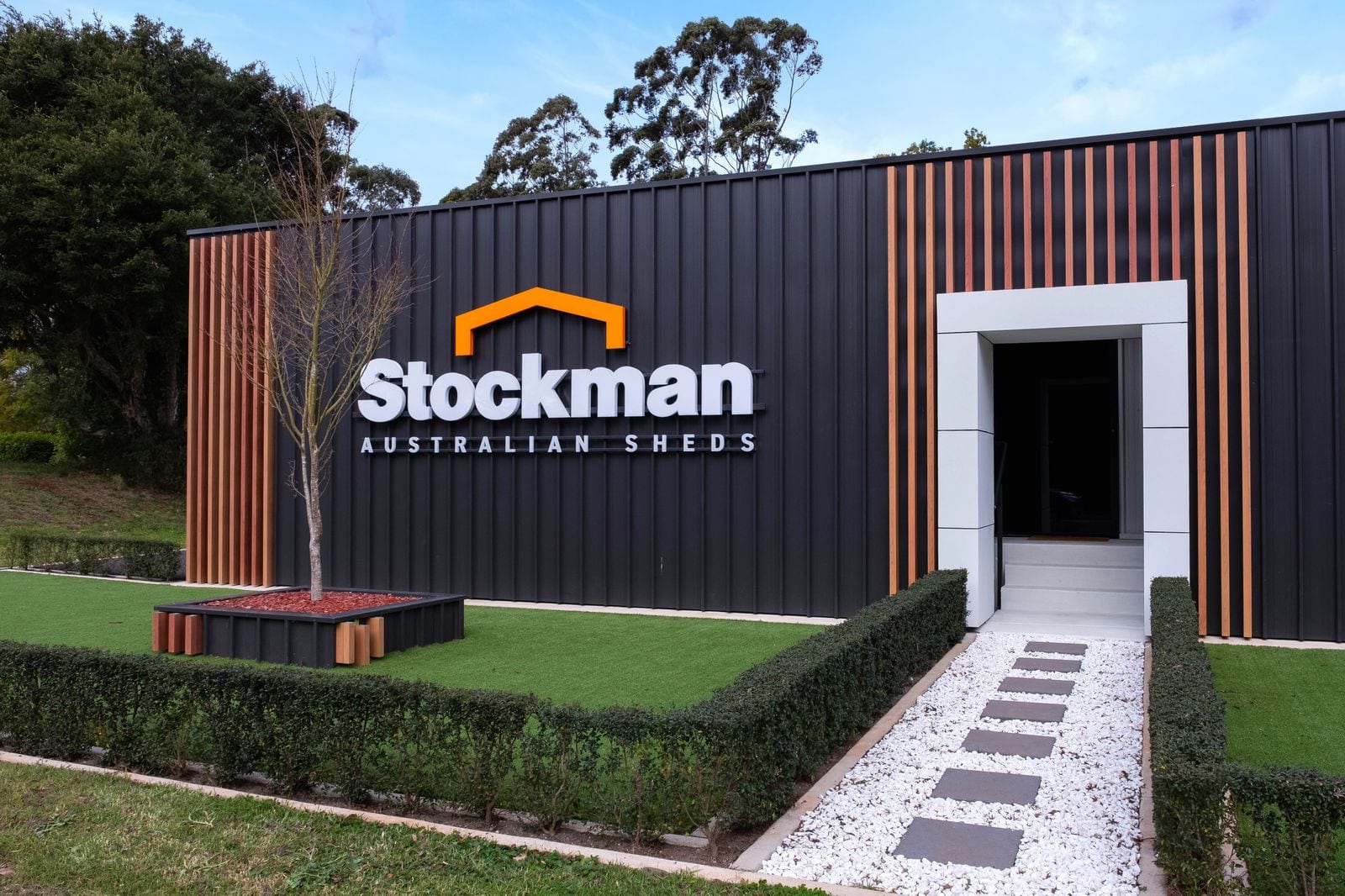 Stockman Sheds showroom in Highfields