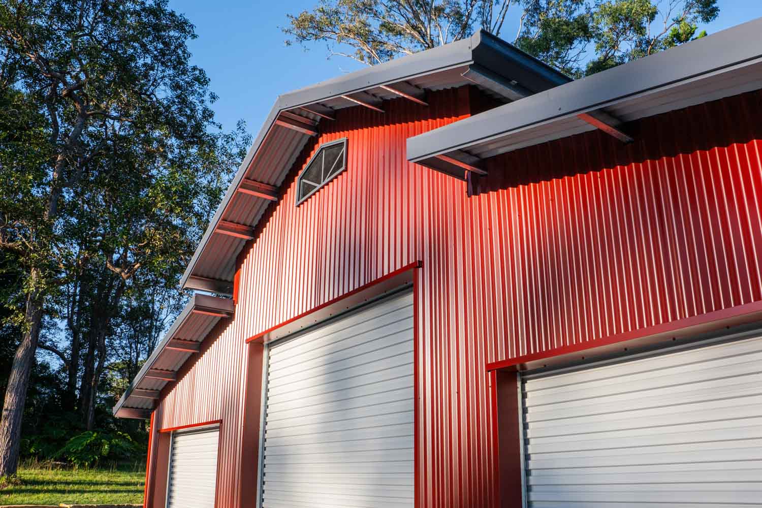 custom details on american barn shed