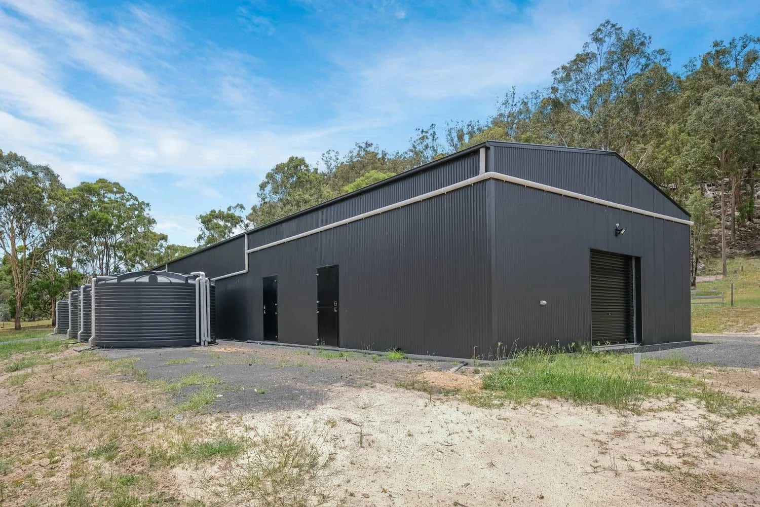 Masses of Internal Space — A Large Goombungee Farm Shed