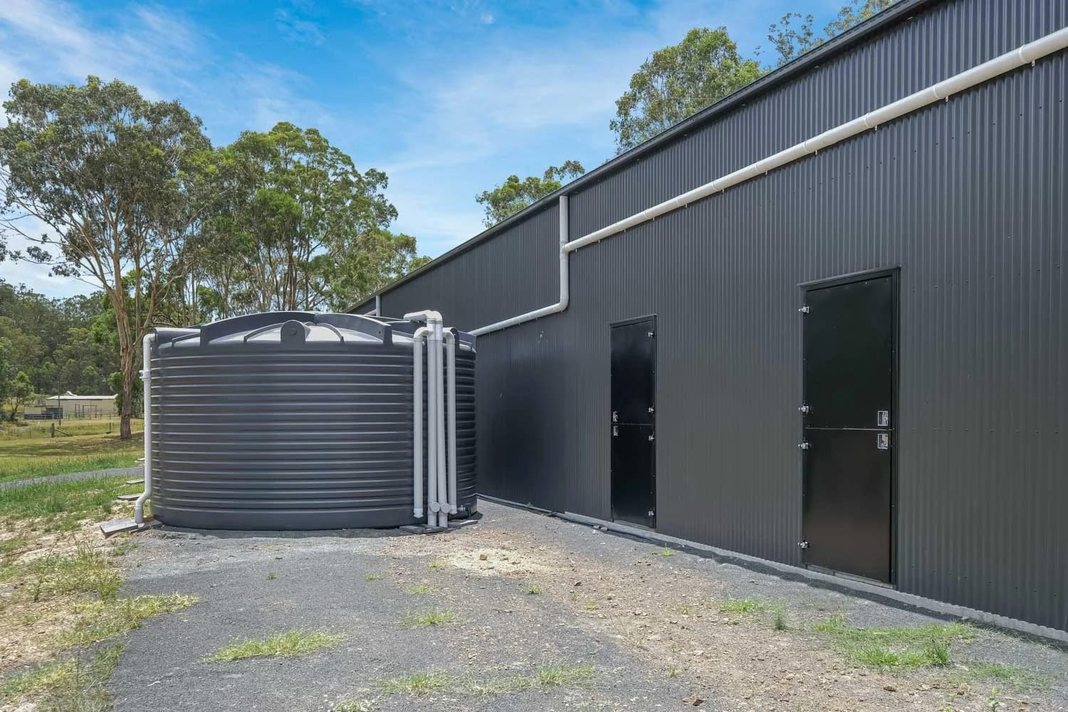 COLORBOND® Cladding and BlueScope Steel — A Large Goombungee Farm Shed