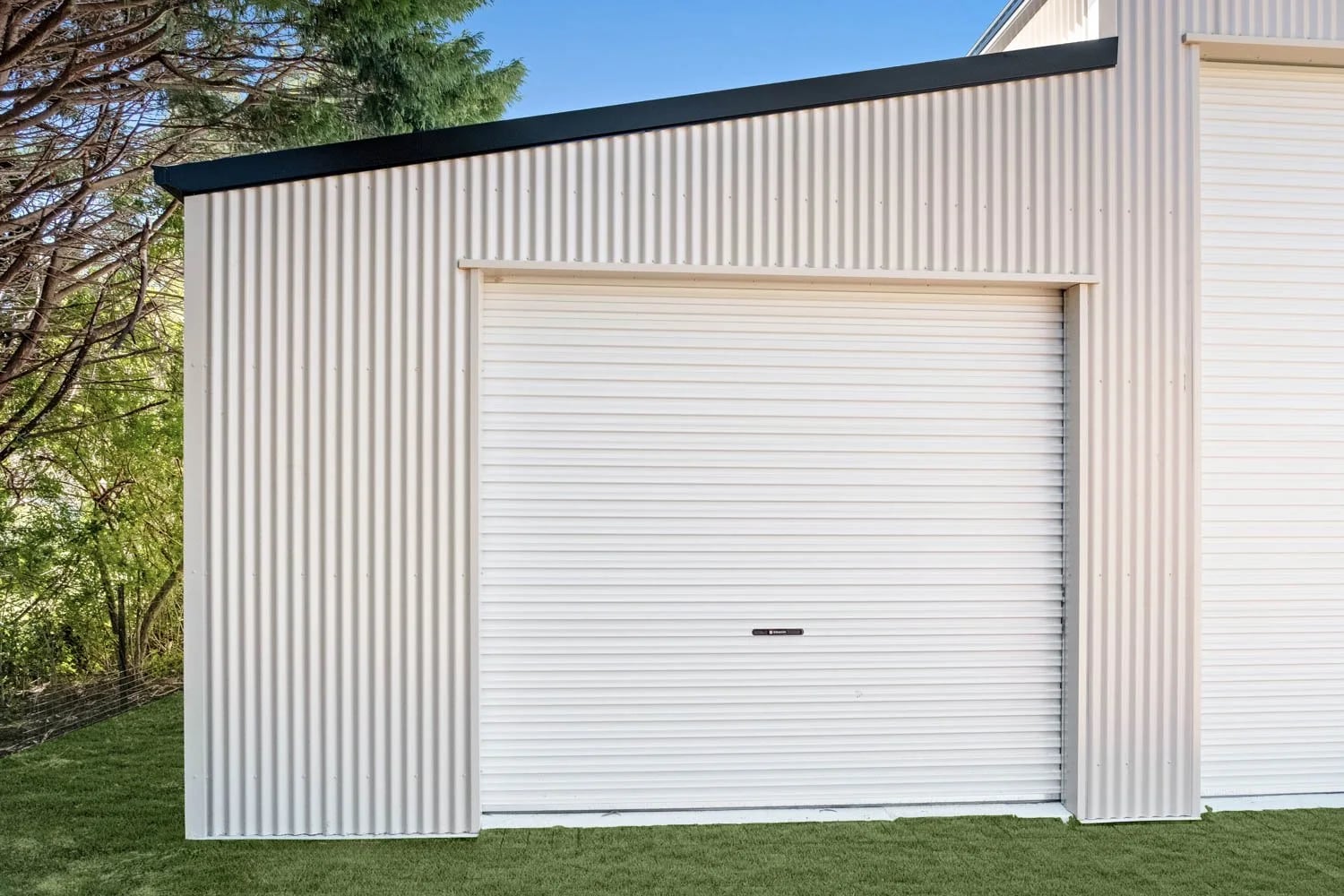 Steel-Line Roller Doors — A Toowoomba American Barn