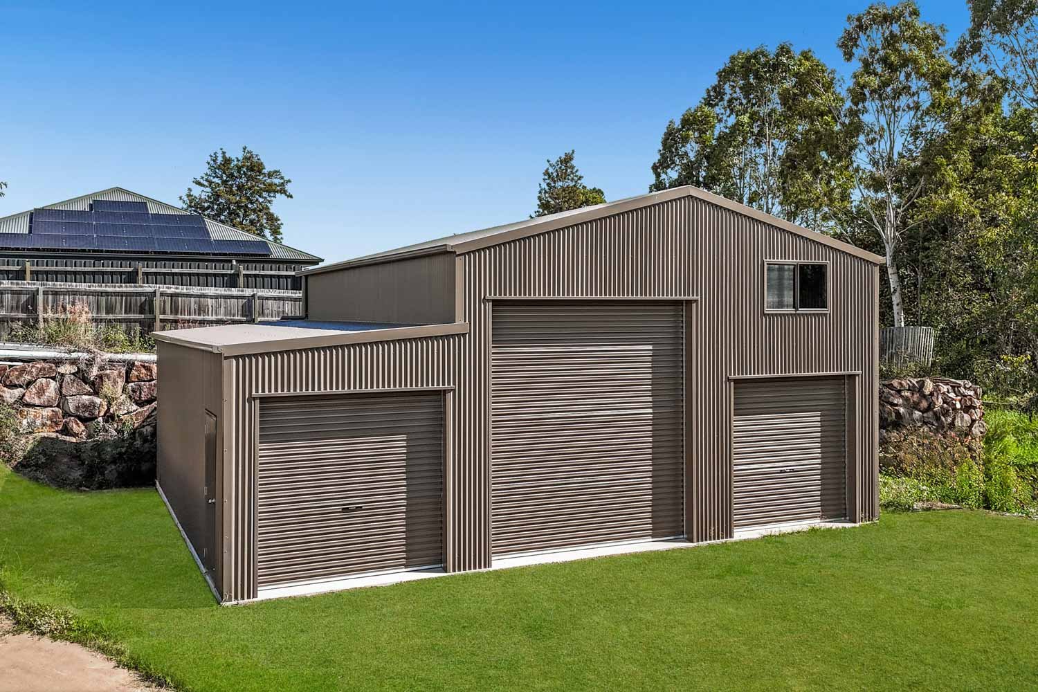 Custom Fernvale shed with double skillion roof