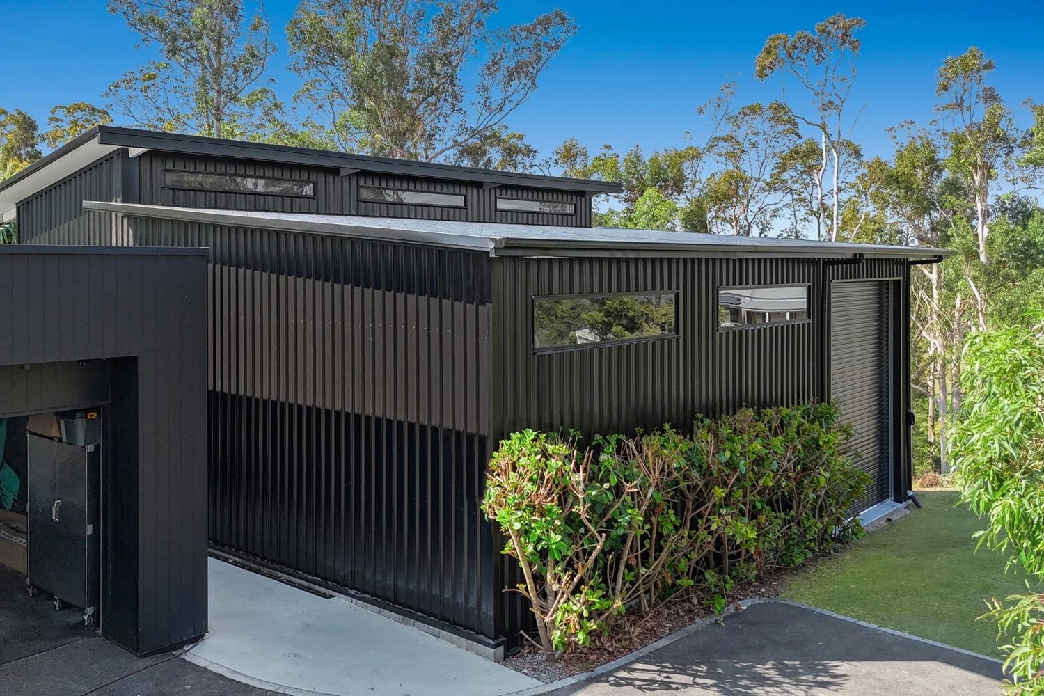 Contact the Double Skillion Experts — A Mighty Double Skillion Shed