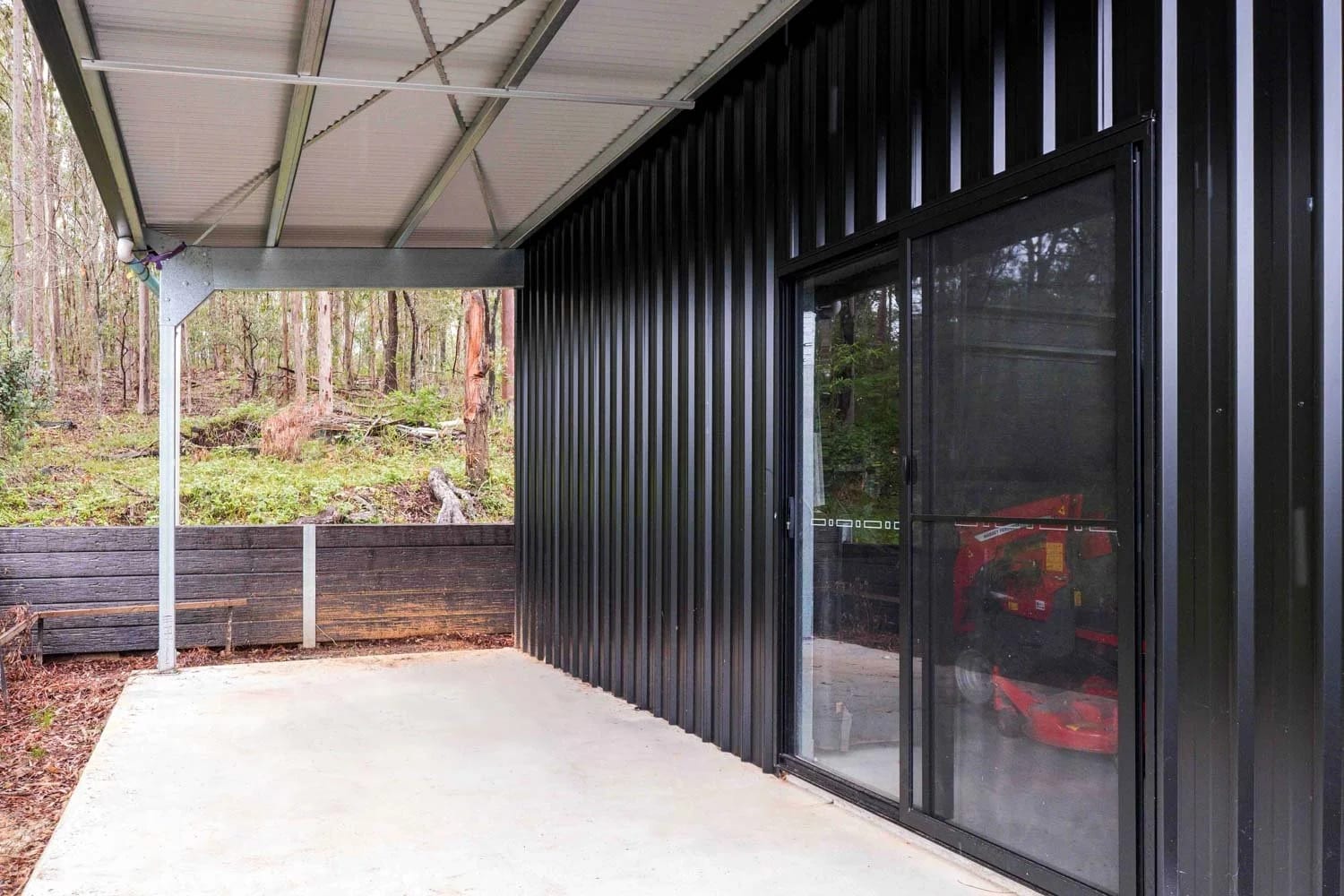 Double Skillion Shed Roof — Jimboomba Shed in ‘Night Sky’