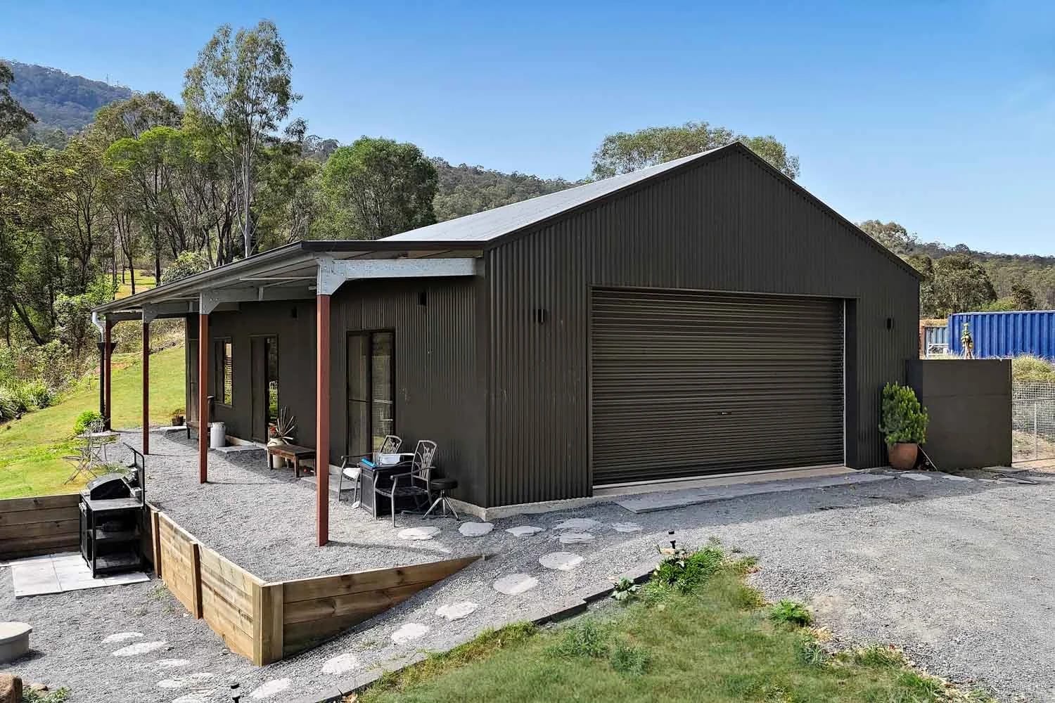 Bradnams Windows — Lifestyle Shed in a Rural Setting