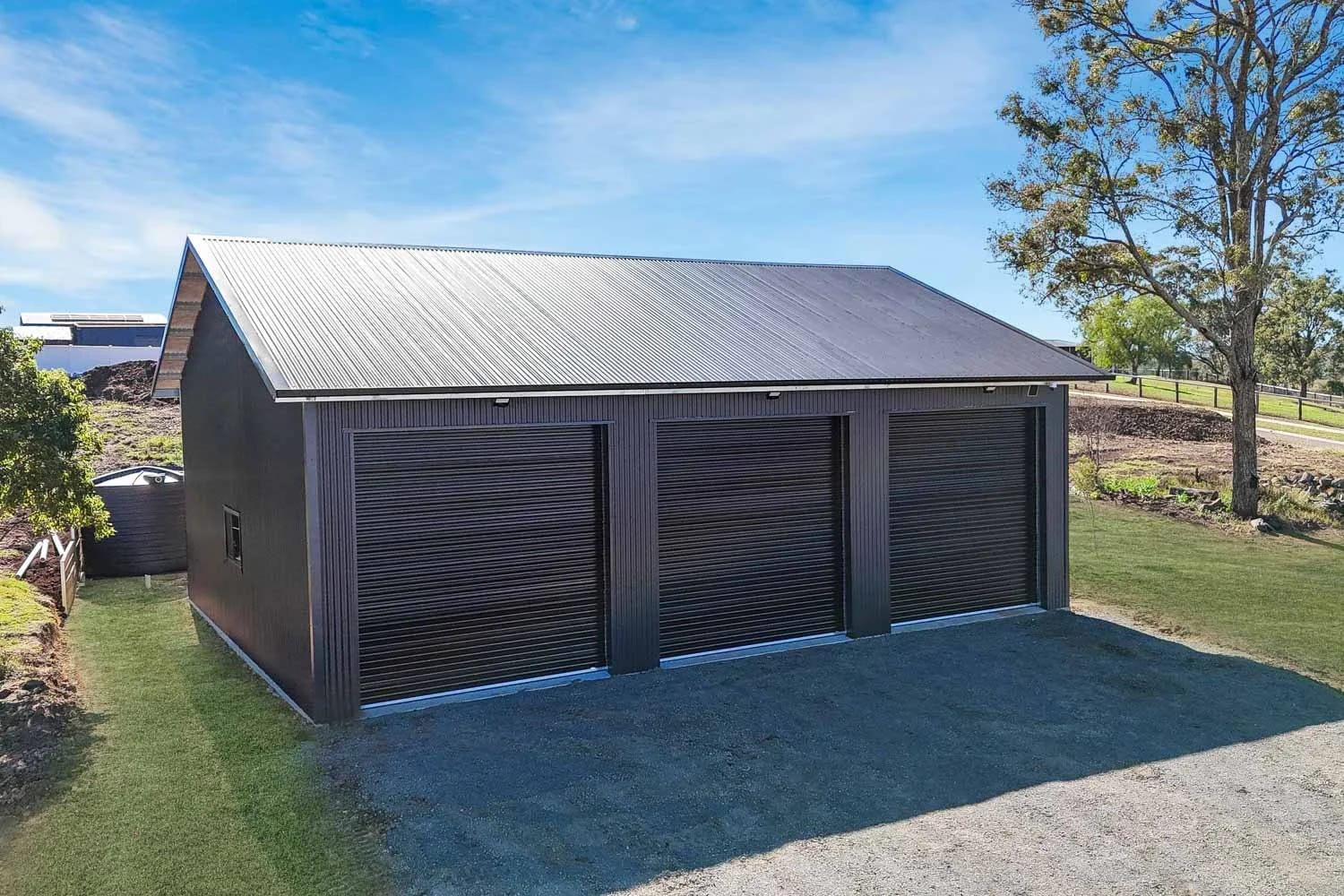 Big and Spacious — Meringandan Shed in ‘Monument’