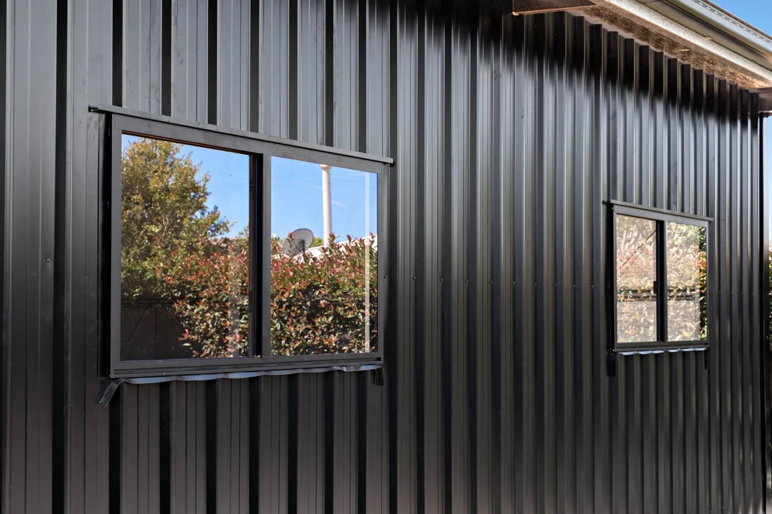 Multiple Bradnams Windows — North Toowoomba Backyard Shed