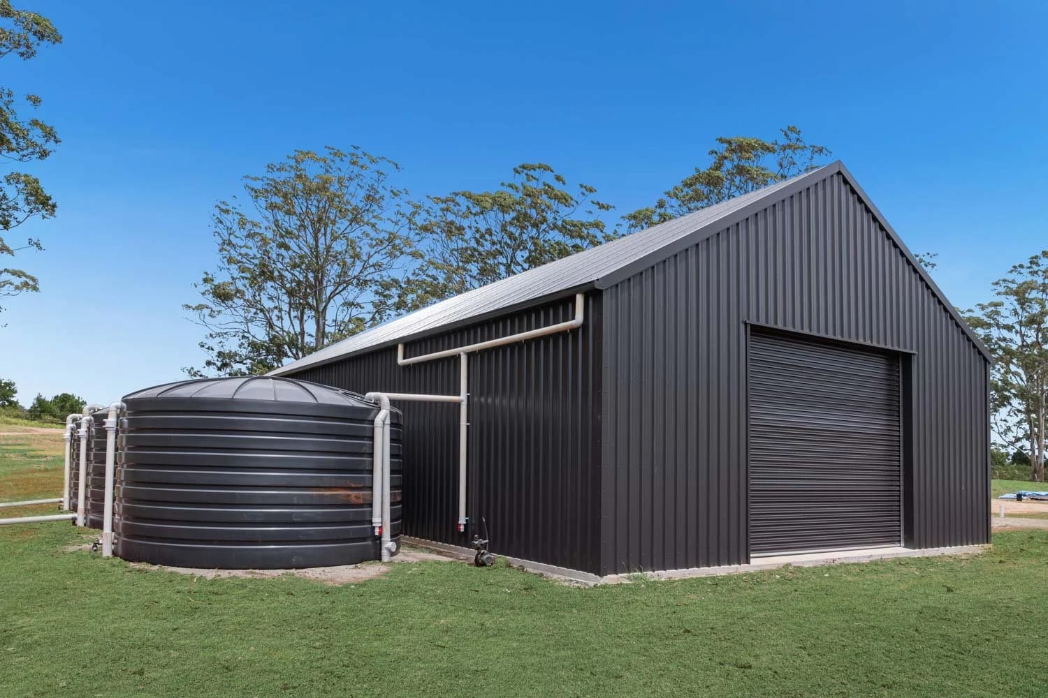 Water Tanks — Ravensbourne Acreage Shed