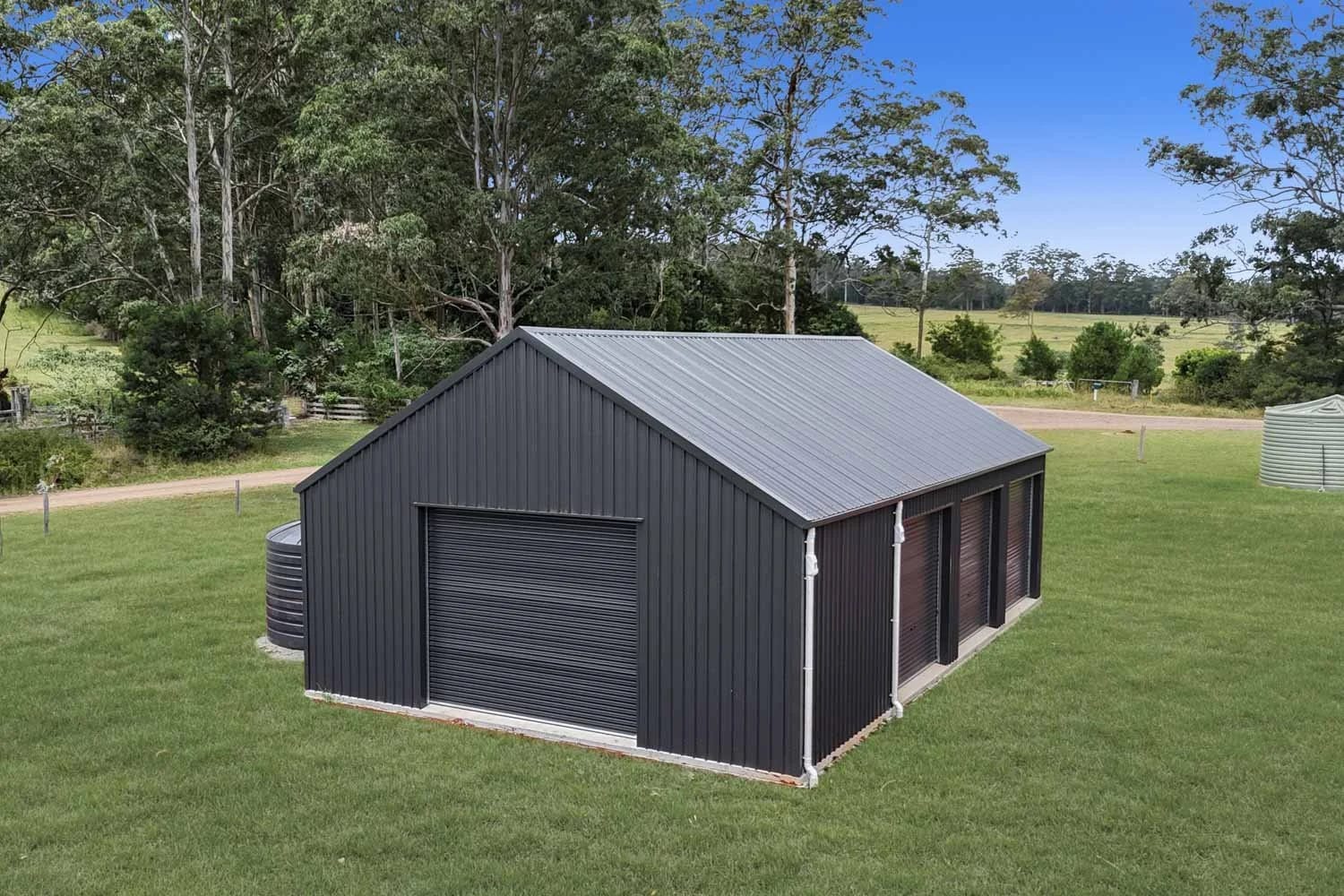 BlueScope Steel Frame — Ravensbourne Acreage Shed