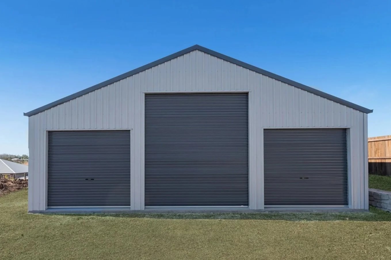 Three Bays — Triple Garage in Toowoomba