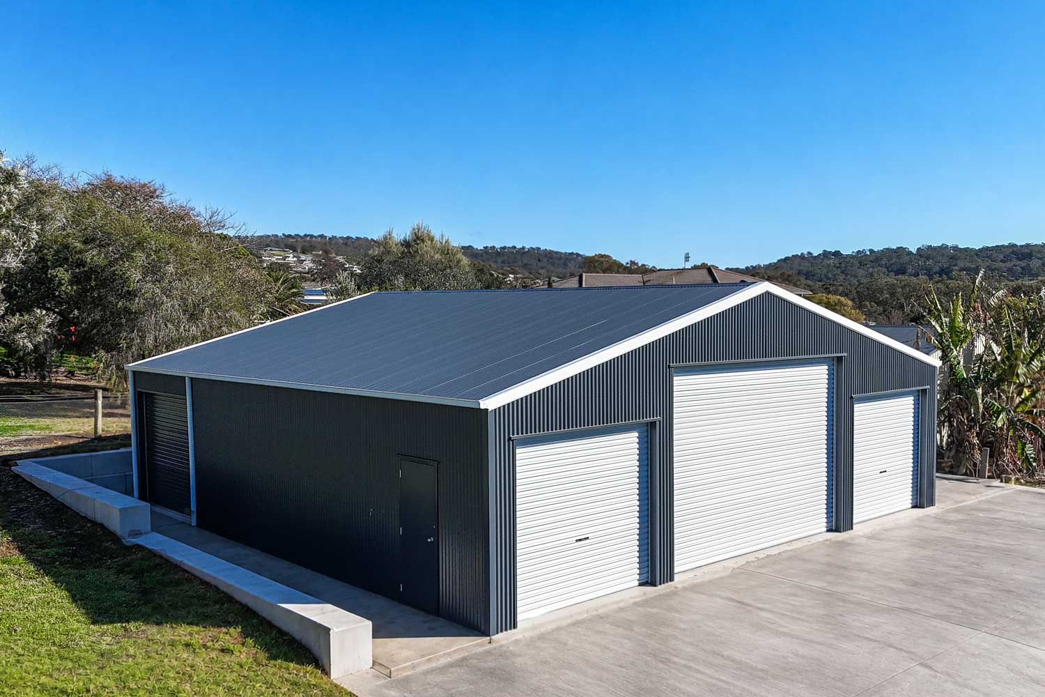 A Hodgson Vale Triple Garage