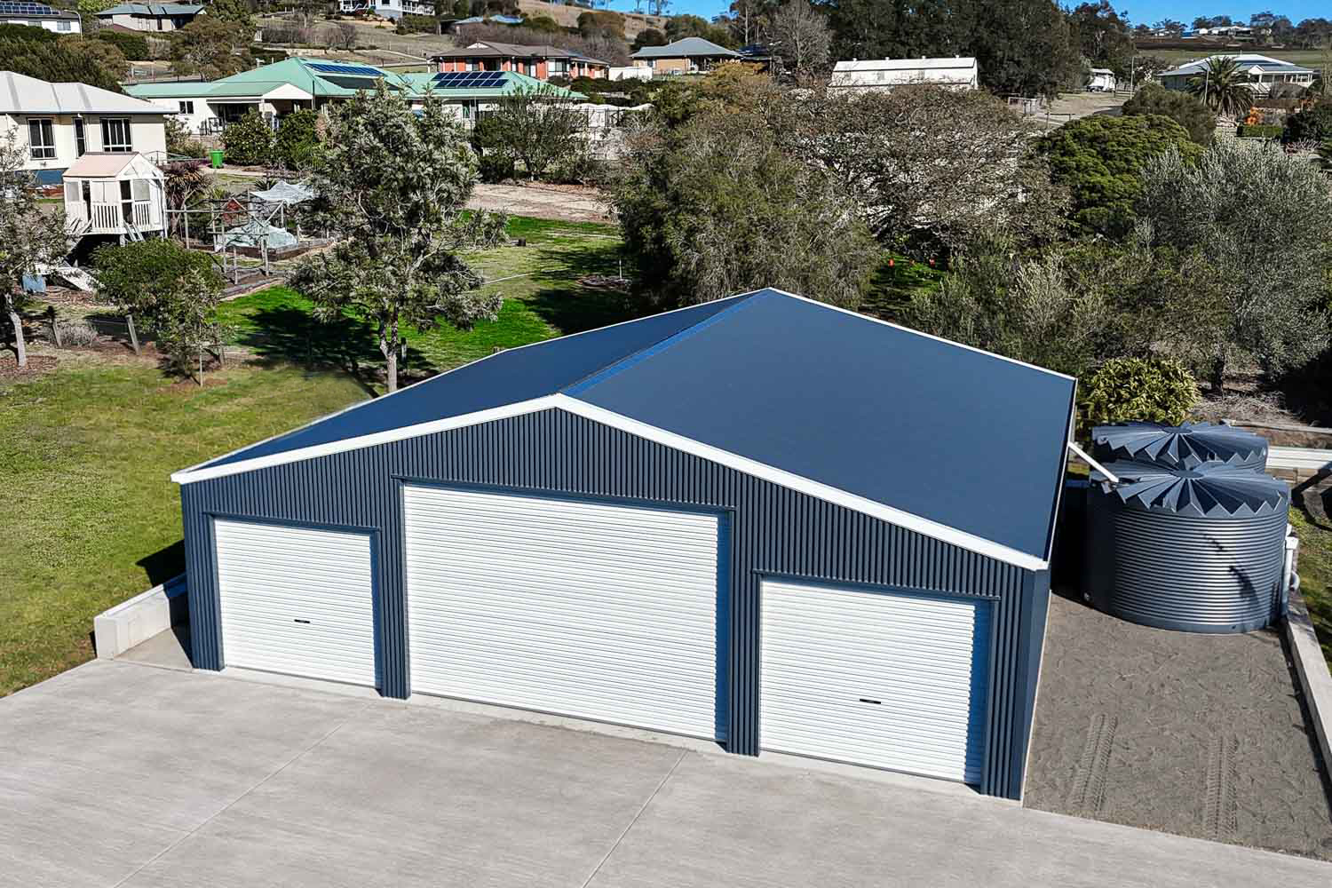 hodgson vale triple garage shed