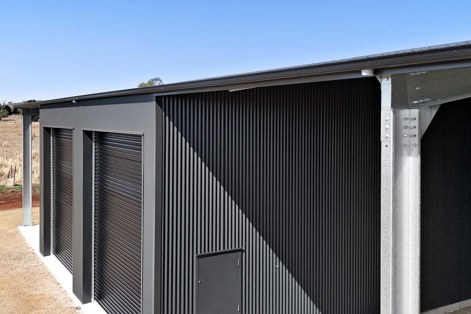 bluescope steel frame on farm shed