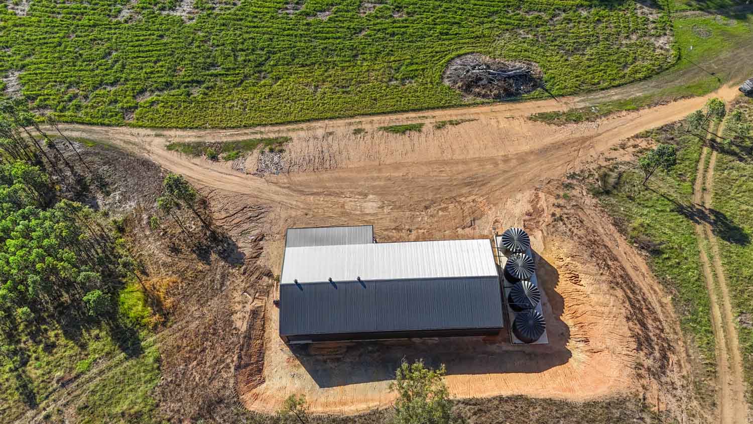 big farm shed in pierces creek